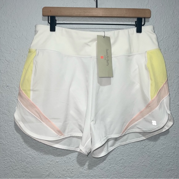 Sweaty Betty Track Speed Running Short - Picture 5 of 9